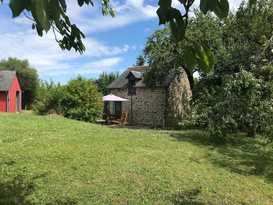 Maisonnette Au Pied Du Mont Dol מראה חיצוני תמונה